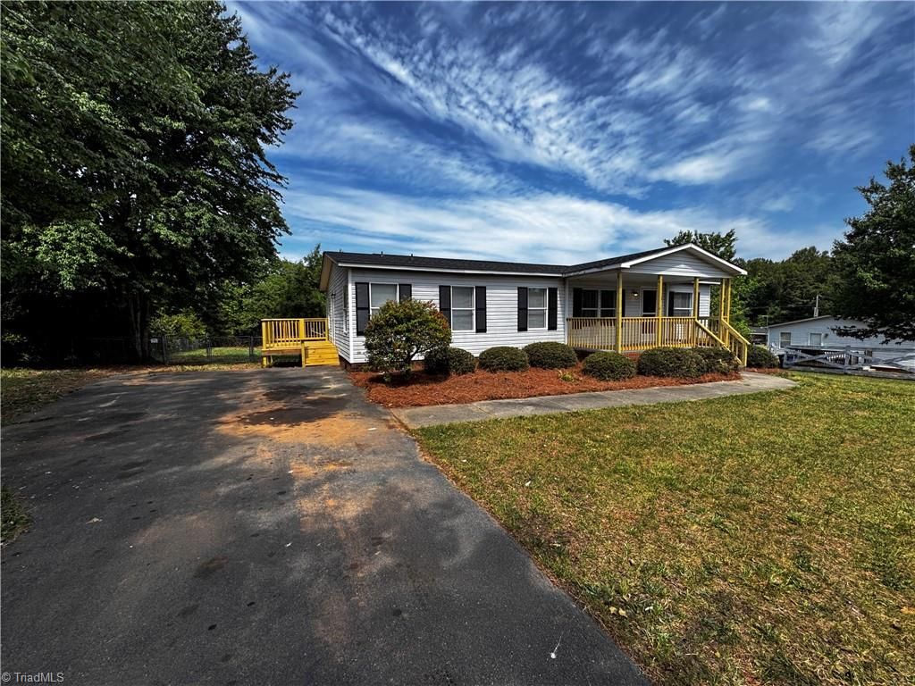108 Clarmont Drive, King, NC 27021
