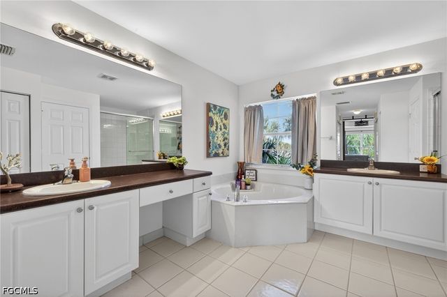 10284 Crepe Jasmine LN, Fort Myers, FL 33913