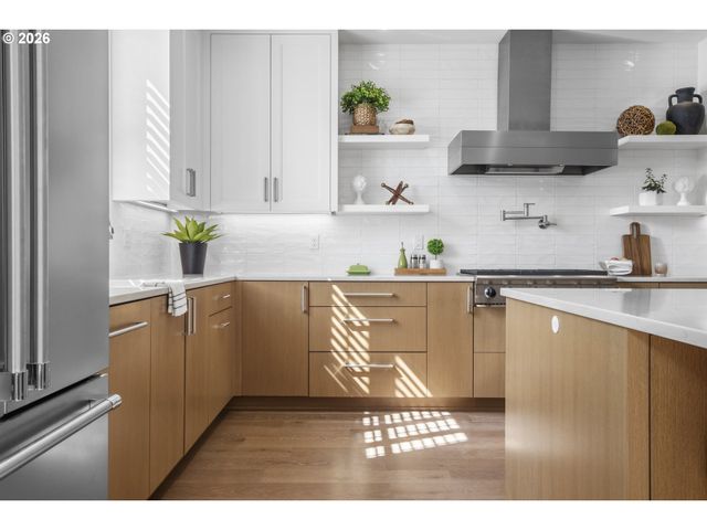 2100 SATTER St, West Linn, OR 97068