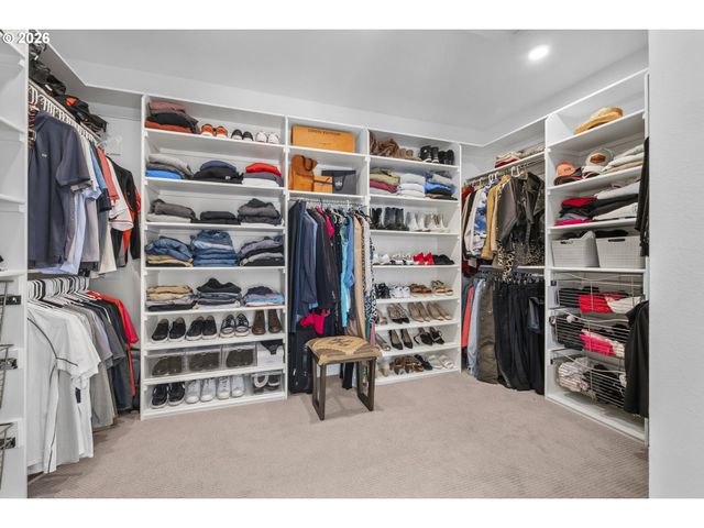 2100 SATTER St, West Linn, OR 97068