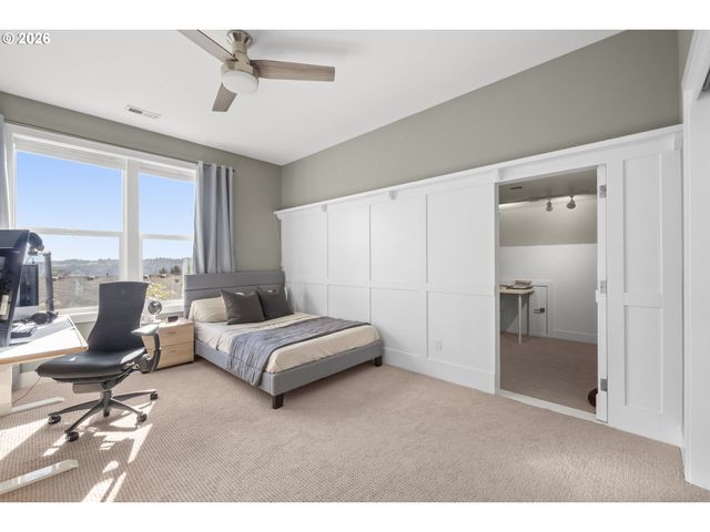 2100 SATTER St, West Linn, OR 97068