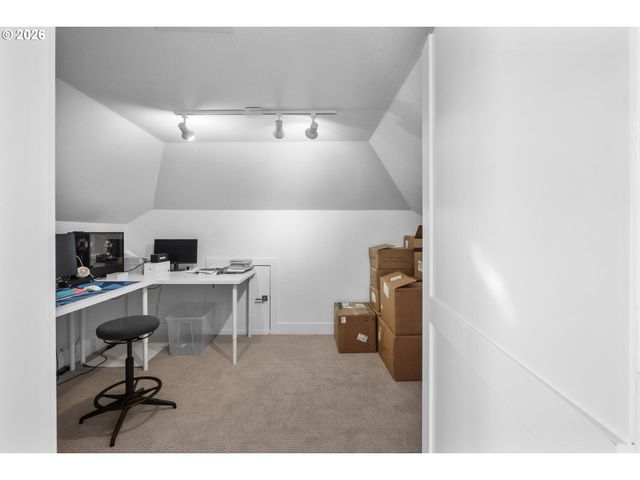 2100 SATTER St, West Linn, OR 97068