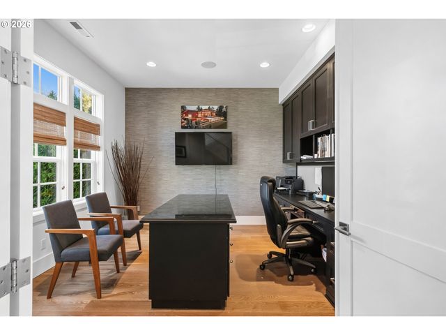 2100 SATTER St, West Linn, OR 97068