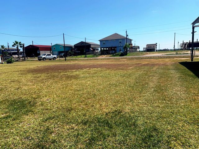 2331 Gulfview Drive, Sargent, TX 77414