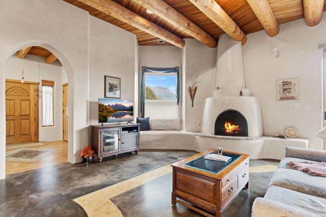 10 Calle Final, Placitas, NM 87043