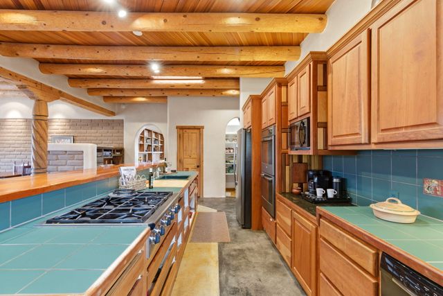10 Calle Final, Placitas, NM 87043