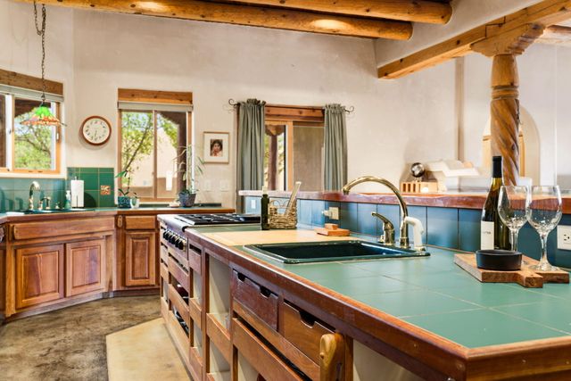 10 Calle Final, Placitas, NM 87043