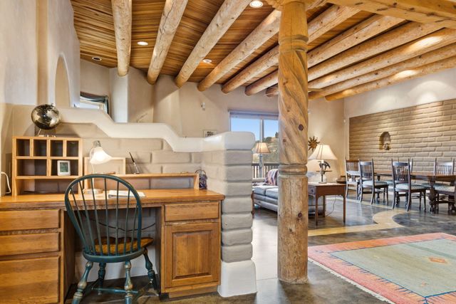 10 Calle Final, Placitas, NM 87043