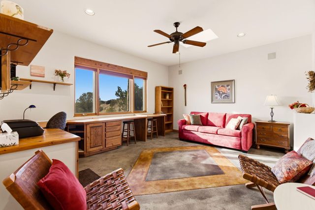 10 Calle Final, Placitas, NM 87043