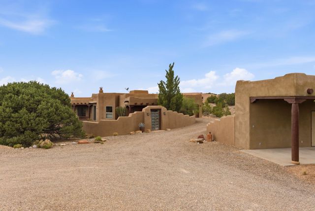 10 Calle Final, Placitas, NM 87043