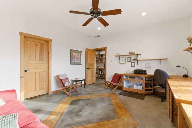 10 Calle Final, Placitas, NM 87043