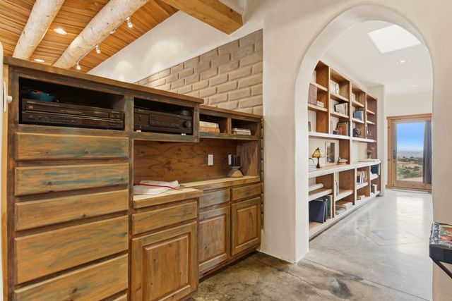 10 Calle Final, Placitas, NM 87043