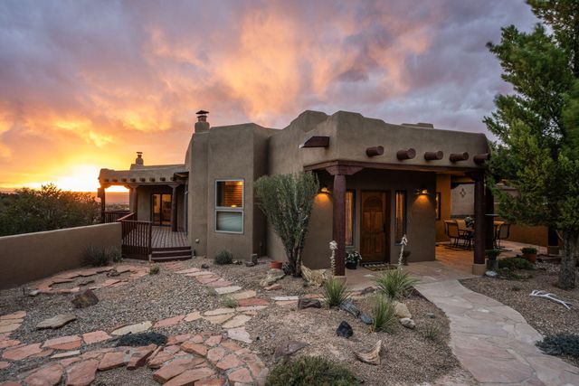 10 Calle Final, Placitas, NM 87043