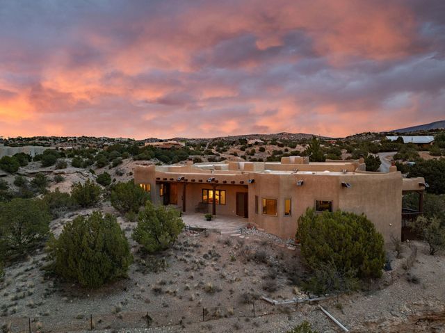 10 Calle Final, Placitas, NM 87043
