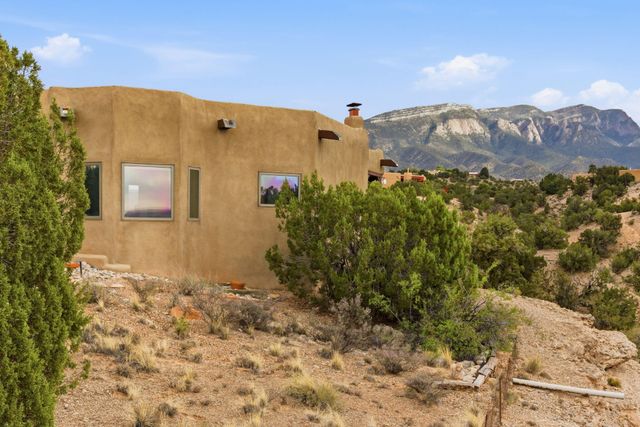 10 Calle Final, Placitas, NM 87043