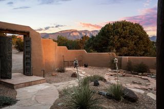 10 Calle Final, Placitas, NM 87043