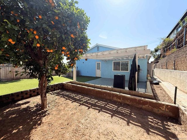 1121 Grand Ave, Spring Valley, CA 91977