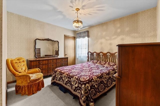 132 Winthrop St, Taunton, MA 02780