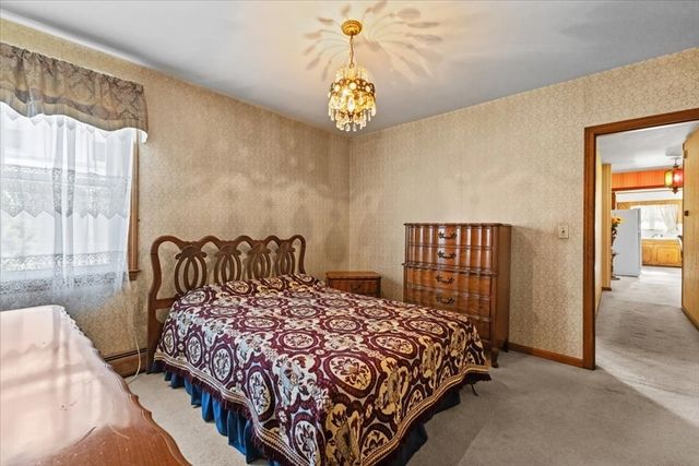 132 Winthrop St, Taunton, MA 02780