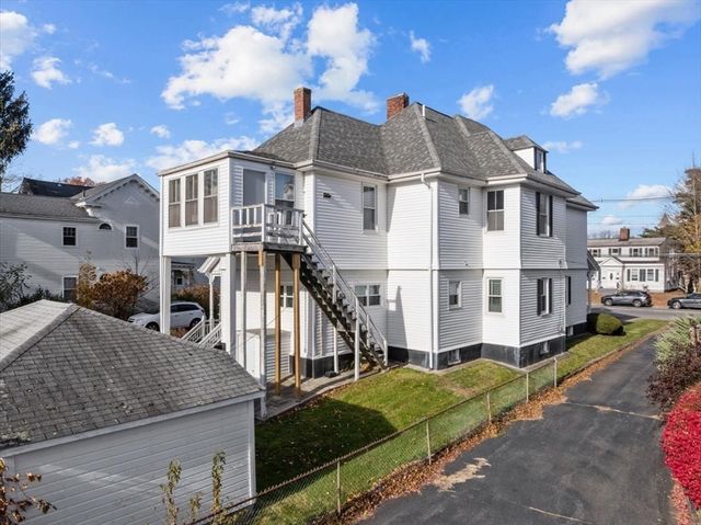 132 Winthrop St, Taunton, MA 02780