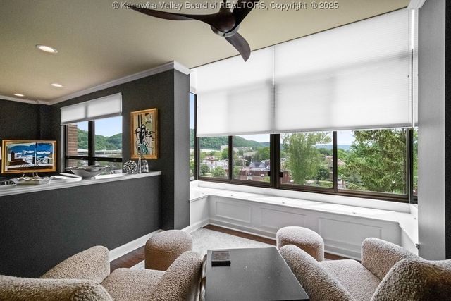 1578 Kanawha Boulevard 7C, Charleston, WV 25311