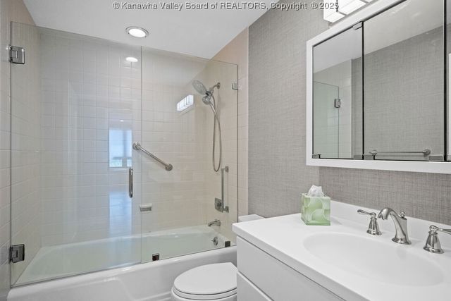 1578 Kanawha Boulevard 7C, Charleston, WV 25311