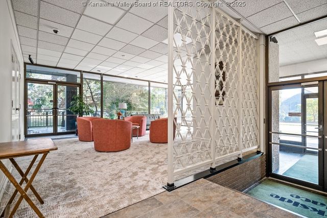 1578 Kanawha Boulevard 7C, Charleston, WV 25311