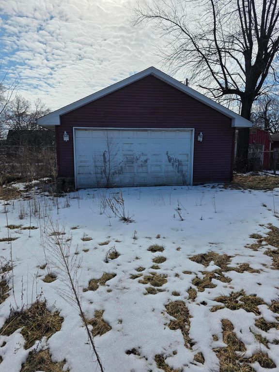 809 E 44th Avenue, Gary, IN 46409