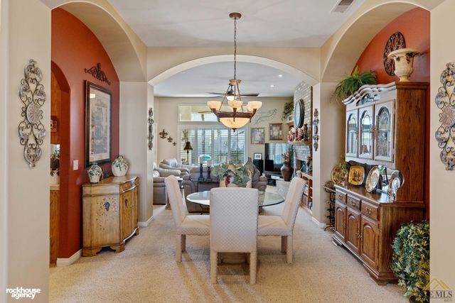 11809 Irwindale Avenue, Bakersfield, CA 93312