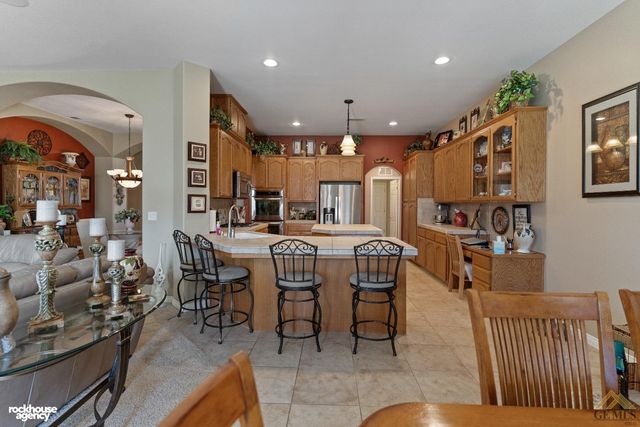 11809 Irwindale Avenue, Bakersfield, CA 93312