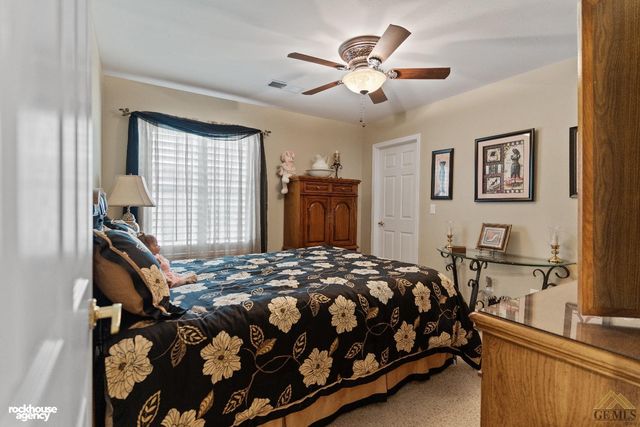 11809 Irwindale Avenue, Bakersfield, CA 93312