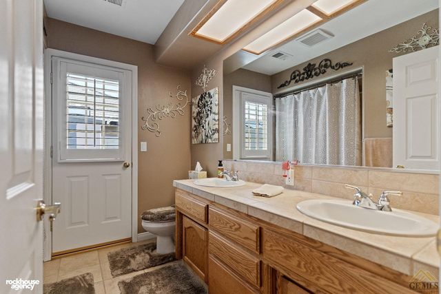 11809 Irwindale Avenue, Bakersfield, CA 93312