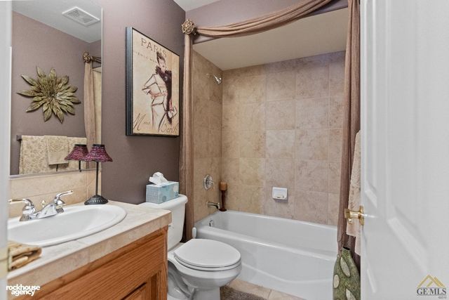 11809 Irwindale Avenue, Bakersfield, CA 93312