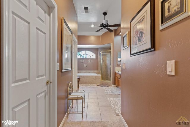 11809 Irwindale Avenue, Bakersfield, CA 93312