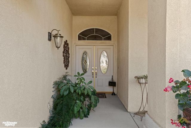 11809 Irwindale Avenue, Bakersfield, CA 93312