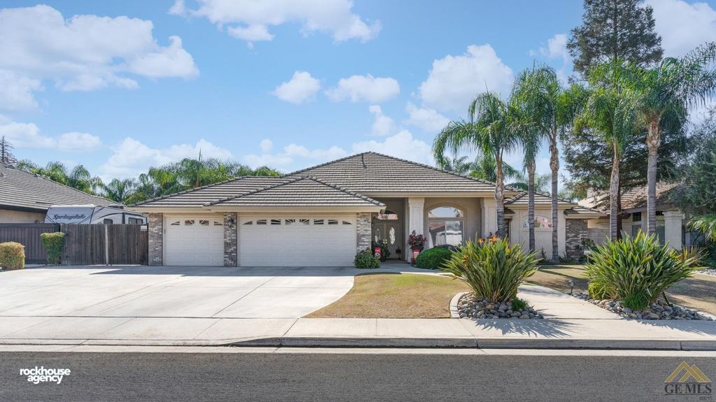 11809 Irwindale Avenue, Bakersfield, CA 93312