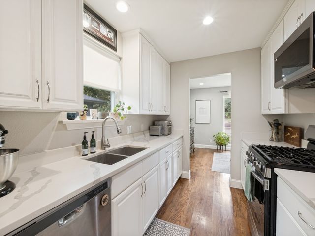 2804 Sharpview Lane, Dallas, TX 75228