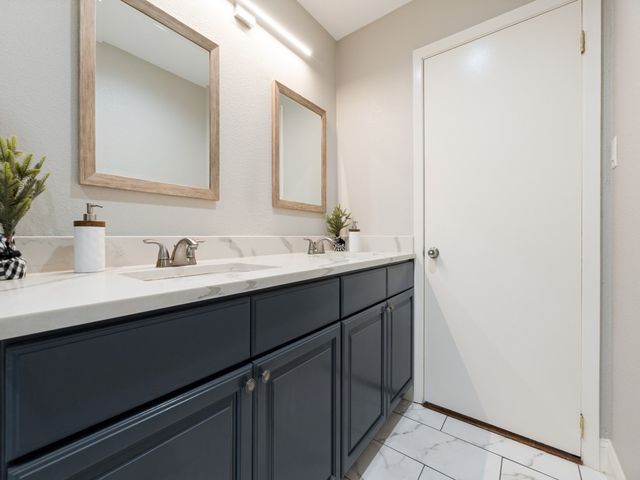 2804 Sharpview Lane, Dallas, TX 75228