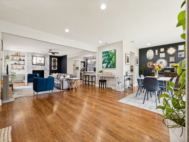 2804 Sharpview Lane, Dallas, TX 75228
