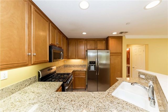 36 Trailing Vine, Irvine, CA 92602