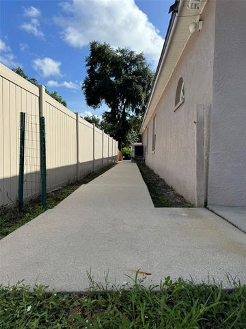 9814 OSLIN STREET, Tampa, FL 33615