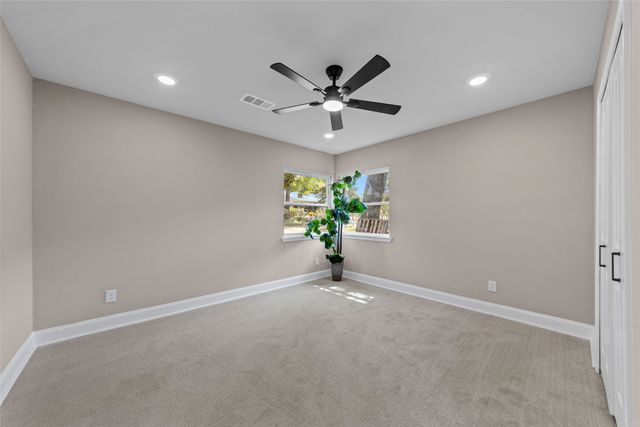 1503 E Lakeview Drive, Dallas, TX 75216