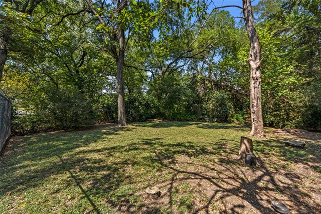 1503 E Lakeview Drive, Dallas, TX 75216