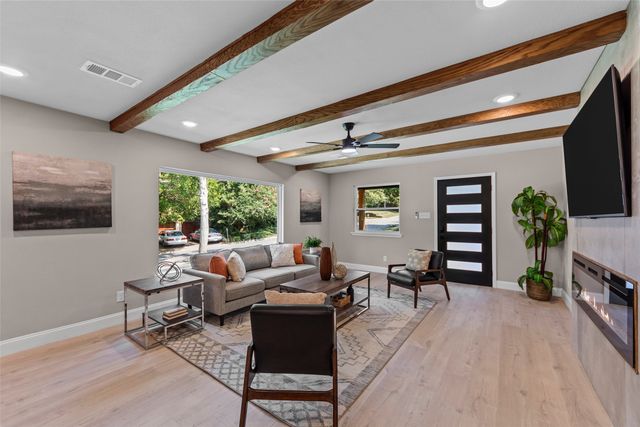 1503 E Lakeview Drive, Dallas, TX 75216