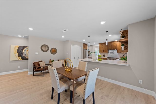 1503 E Lakeview Drive, Dallas, TX 75216