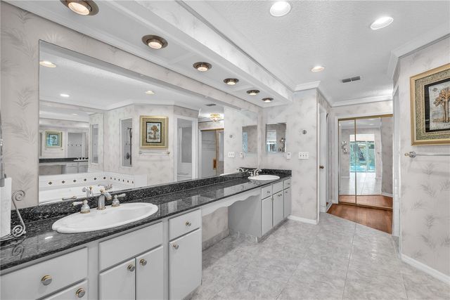 2545 MASON OAKS DRIVE, Valrico, FL 33596