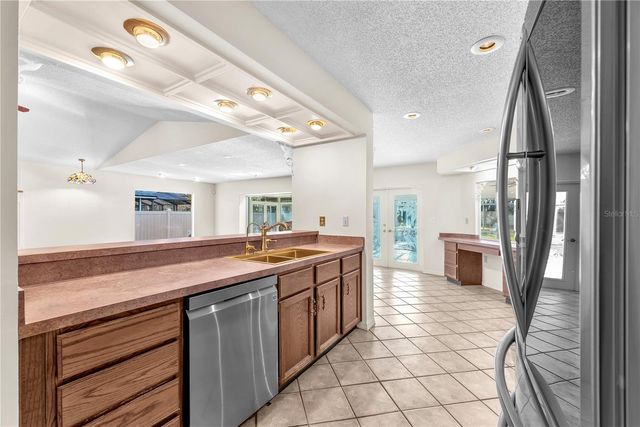 2545 MASON OAKS DRIVE, Valrico, FL 33596