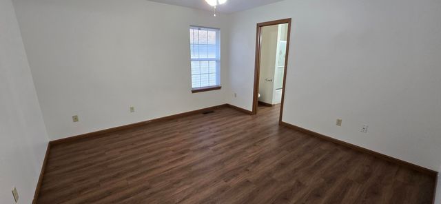 1632 E Adams Street, Springfield, MO 65803