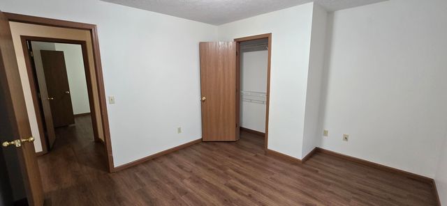 1632 E Adams Street, Springfield, MO 65803