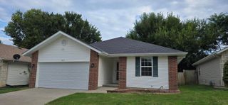 1632 E Adams Street, Springfield, MO 65803